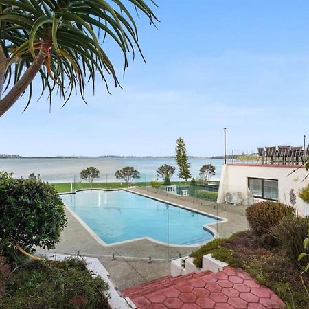 Magnificent Beachfront Mansion - Pool - Fireplace Auckland Eksteriør bilde