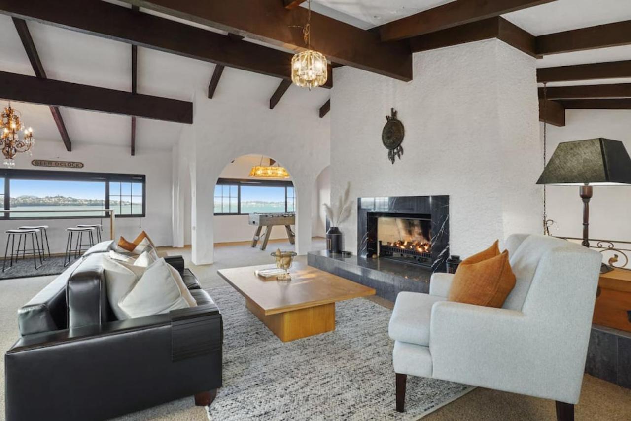 Magnificent Beachfront Mansion - Pool - Fireplace Auckland Eksteriør bilde