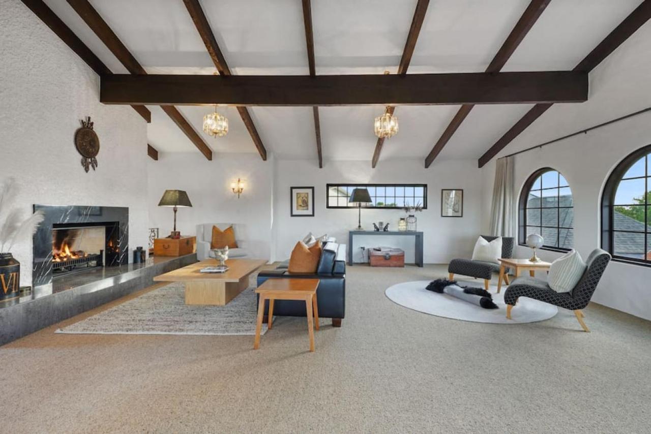 Magnificent Beachfront Mansion - Pool - Fireplace Auckland Eksteriør bilde