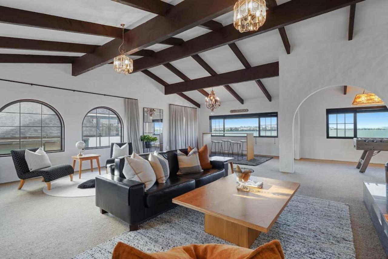 Magnificent Beachfront Mansion - Pool - Fireplace Auckland Eksteriør bilde