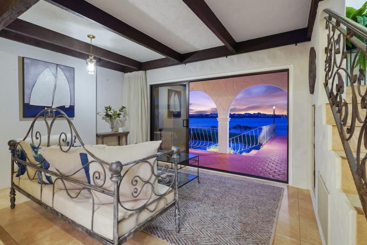 Magnificent Beachfront Mansion - Pool - Fireplace Auckland Eksteriør bilde