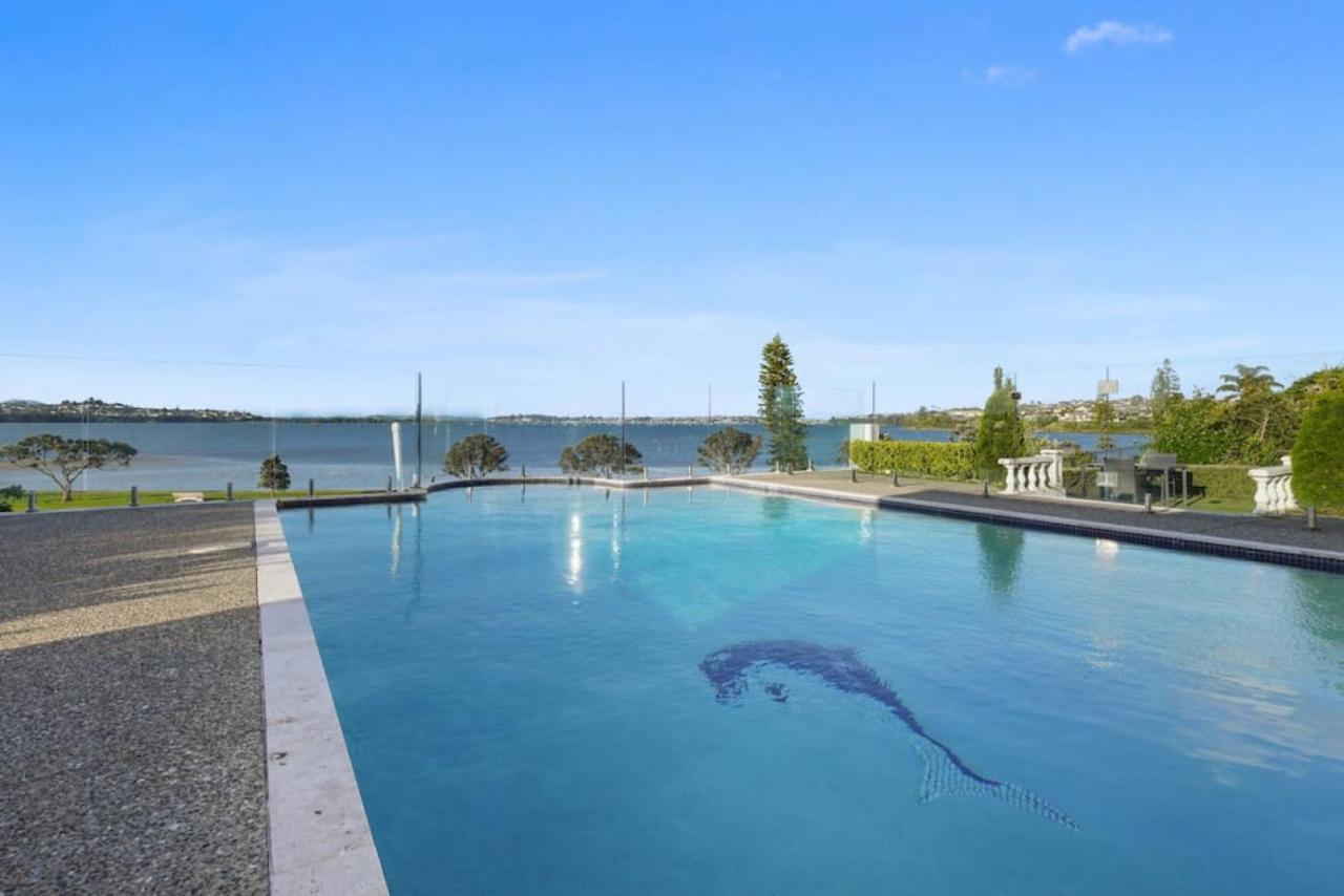 Magnificent Beachfront Mansion - Pool - Fireplace Auckland Eksteriør bilde