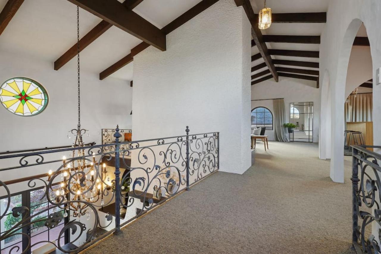 Magnificent Beachfront Mansion - Pool - Fireplace Auckland Eksteriør bilde